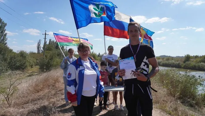 photo_5345812645506316848_y