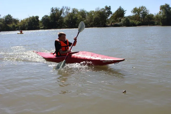 photo_5348286662632929401_y