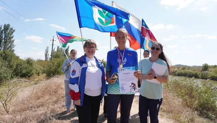 photo_5345812645506316849_y