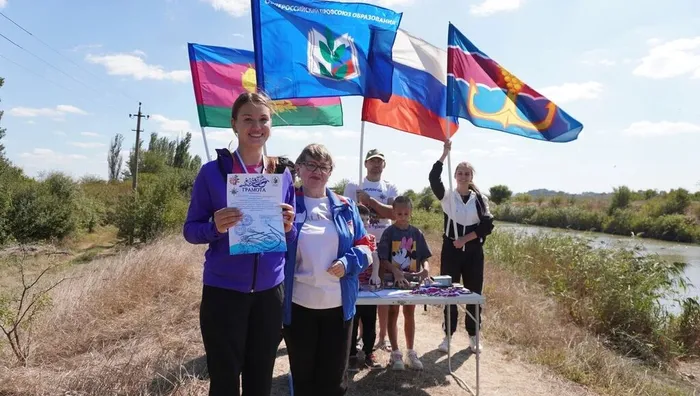 photo_5345812645506316844_y