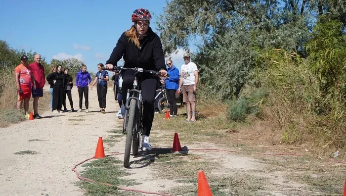 photo_5345812645506316850_y