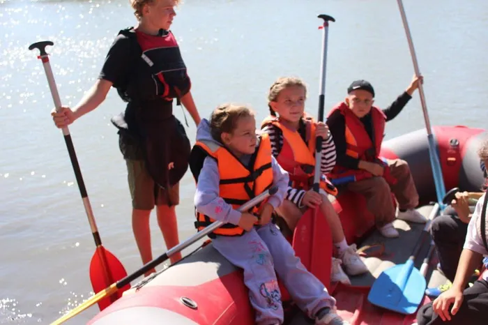 photo_5348286662632929404_y